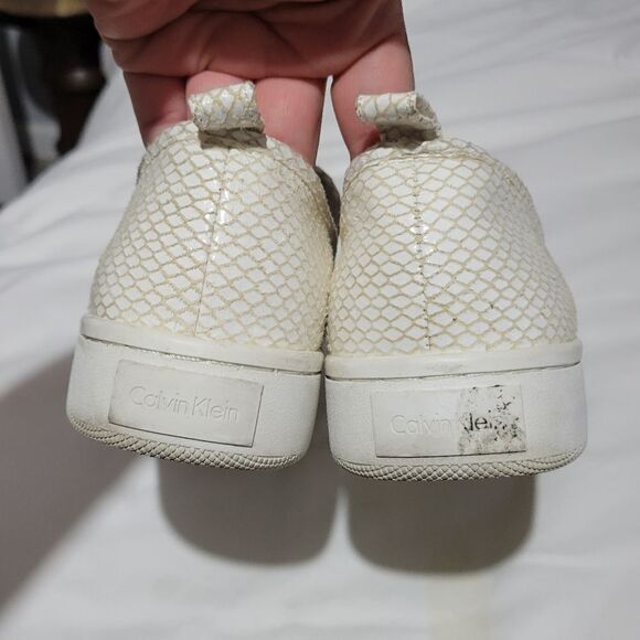 Calvin Klein womens Deva Sneaker sz 9.5 - Picture 7 of 12